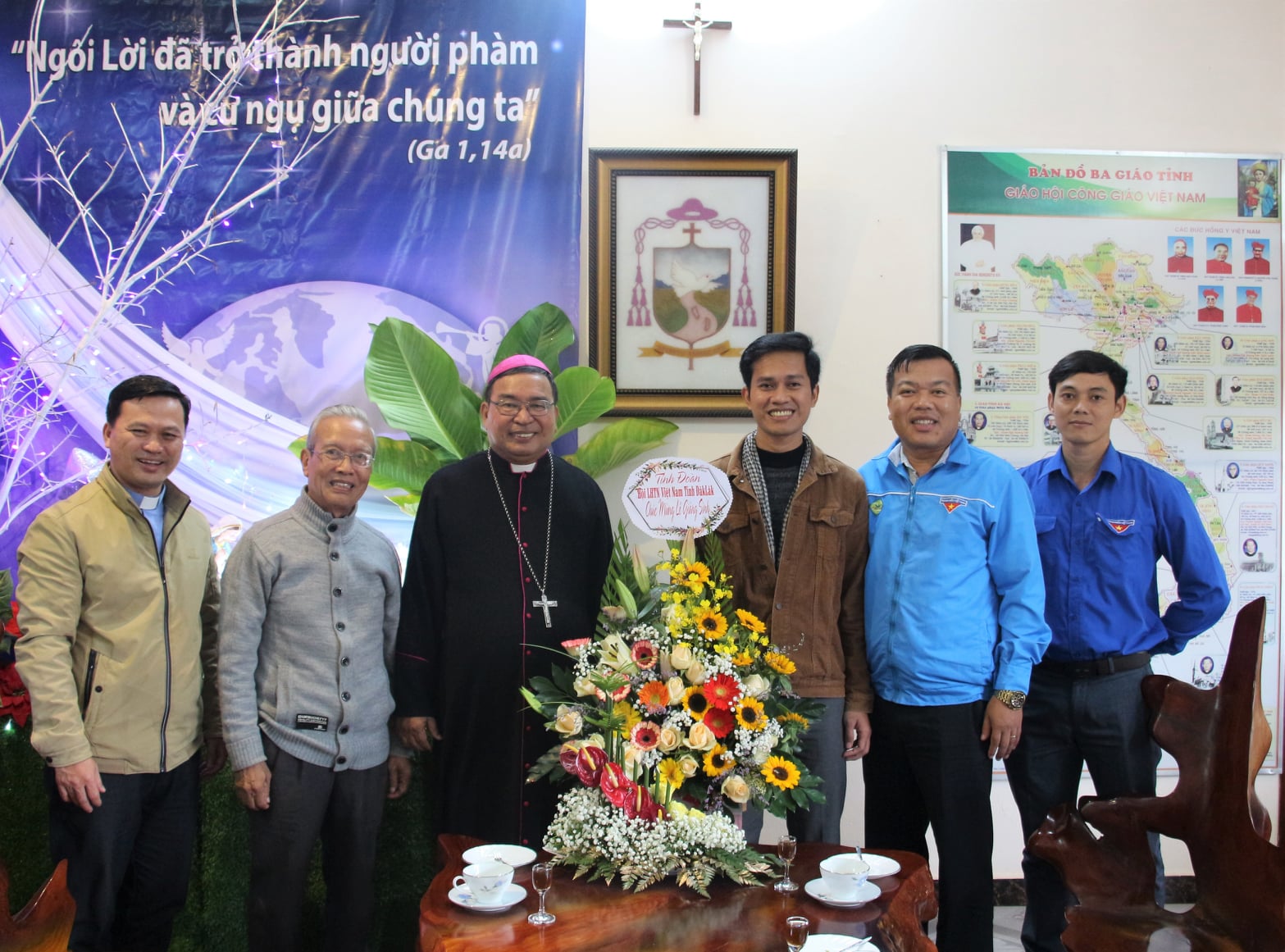 BAN THƯỜNG VỤ TỈNH ĐOÀN, ỦY BAN HỘI LIÊN HIỆP THANH NIÊN VIỆT NAM TỈNH ĐẮK LẮK THĂM, CHÚC MỪNG NHÂN DỊP GIÁNG SINH 2020